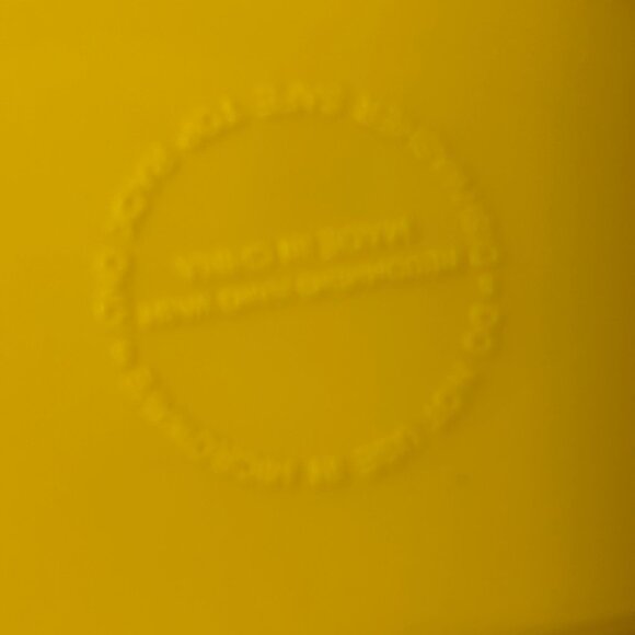 Taco Fiesta Color Oval Strong Plastic Party Picnic  Plates Set of 4 - Picture 9 of 9